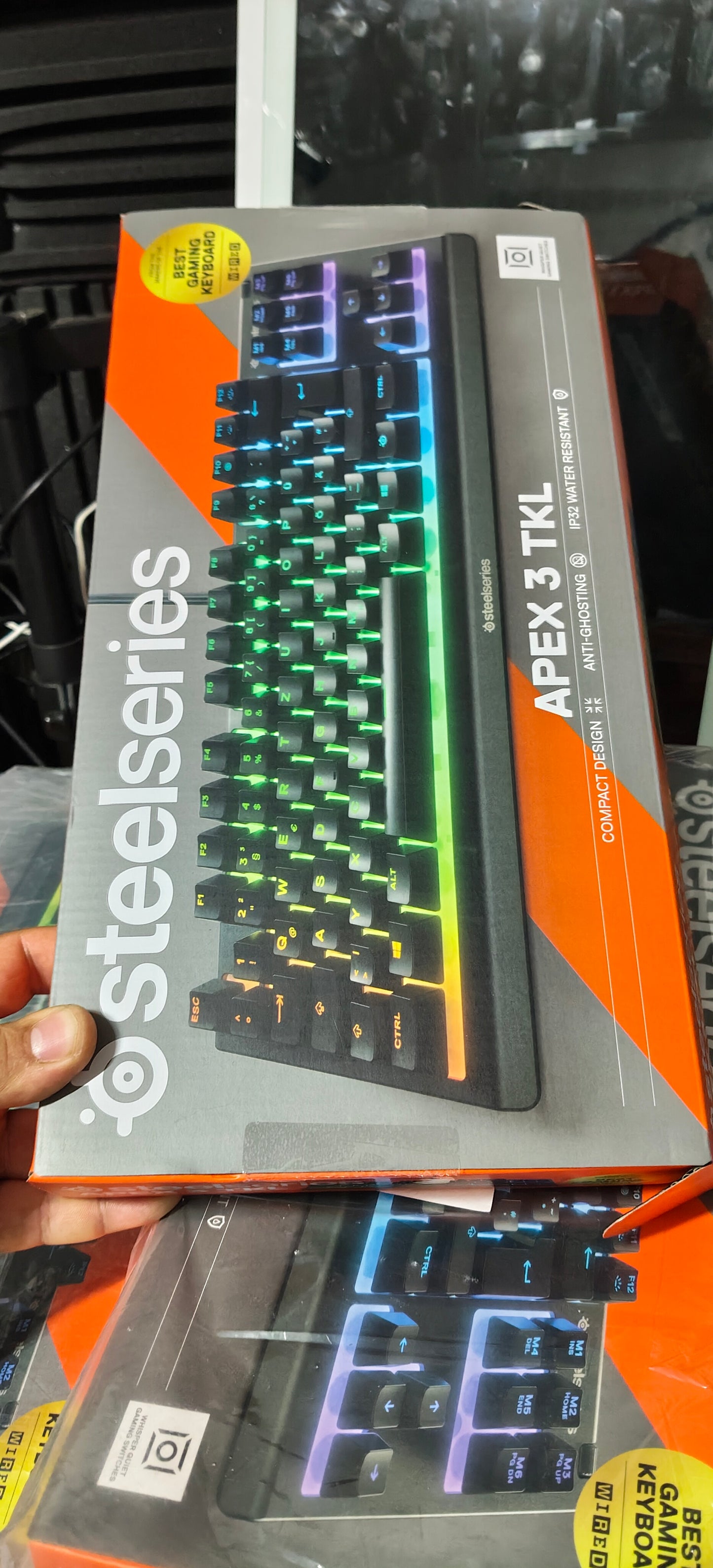 SteelSeries Apex 3 TKL Black - Quiet Switch DE Layout